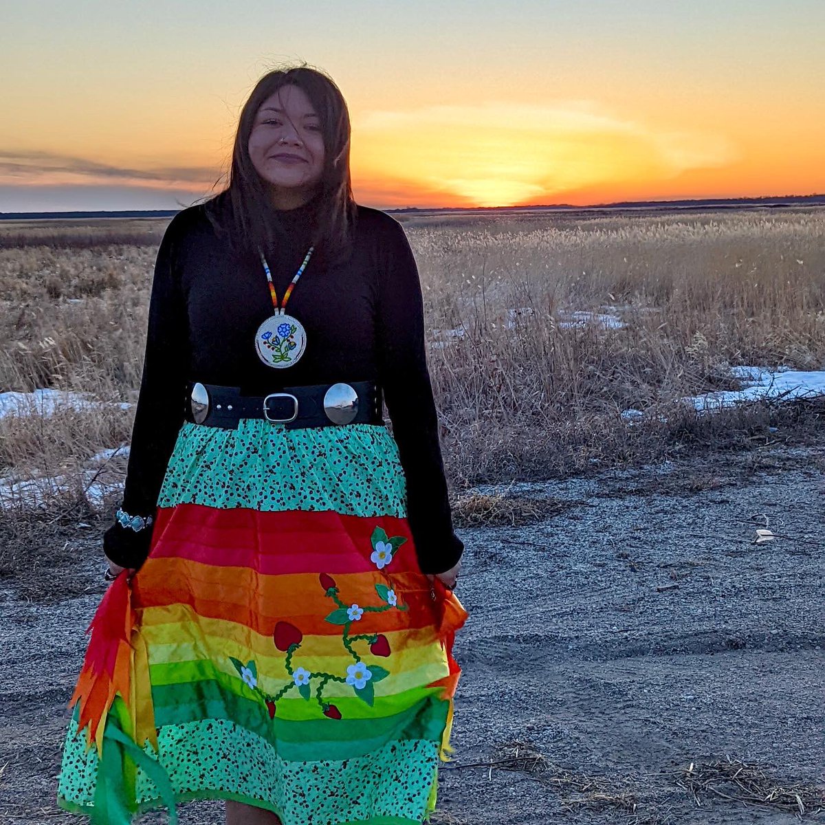TeraNormal's tweet image. Trying to show off my new ribbon skirt in 20 degree weather. That wind was wicked 😵‍💫 I’ll have to attempt to show it off another time 😂 

#ribbonskirt #indigenous #coldaf #mnweather #redlakenation #ojibwe