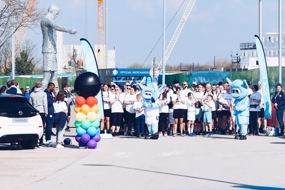 NissanUK's tweet photo. Congratulations to everyone who took part in the @citctweets #BlueRun2022 this weekend!
It was an amazing atmosphere & great to see so many people supporting the LGBTQ+ community at the Nissan cheer zone.
@ManCity #NissanPossibilitiesProject https://t.co/FjcBqkXzY6