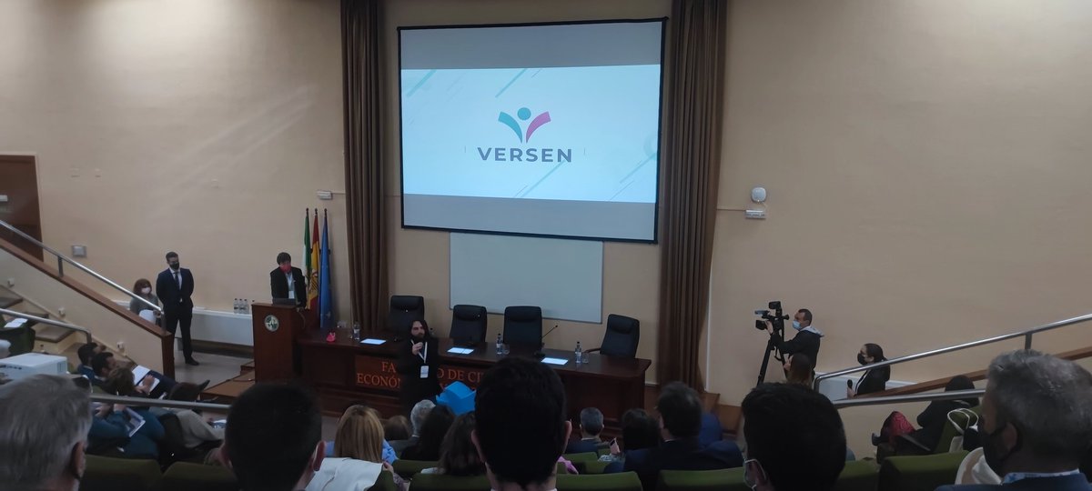 agustin_san_lop's tweet image. Finalistas a los premios #EmprendeXXI Extremadura @EmprendeXXI_. #efficae #cognitiveData #ilexgreen