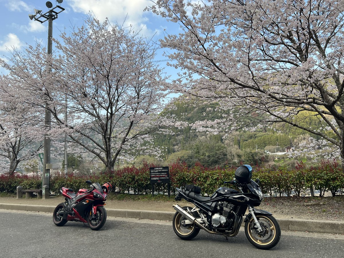 niratamaR1's tweet photo. 道の駅おおやまで解散の儀😊 https://t.co/92Ag4nDWSq