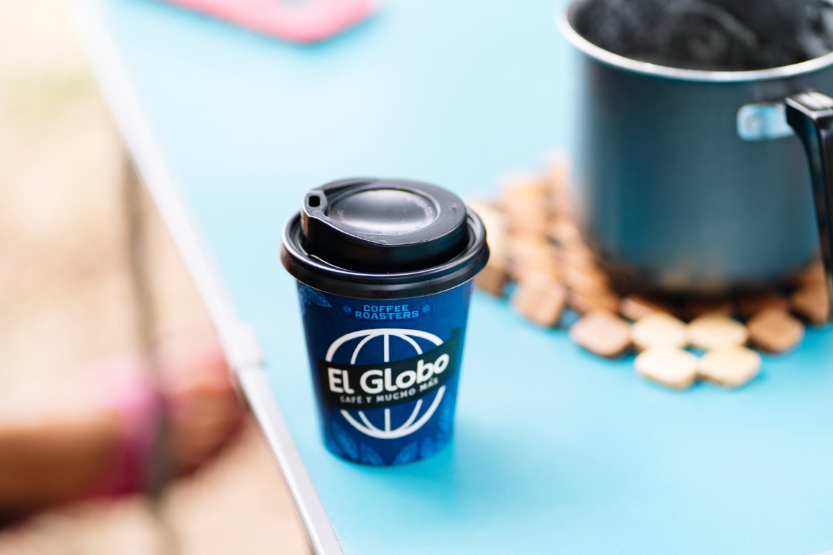 Solo con ver los vasos azules sabrás que tienes ante ti el #café que te mereces. ☕

¿En qué #cafetería te lo preparan como a ti te gusta?