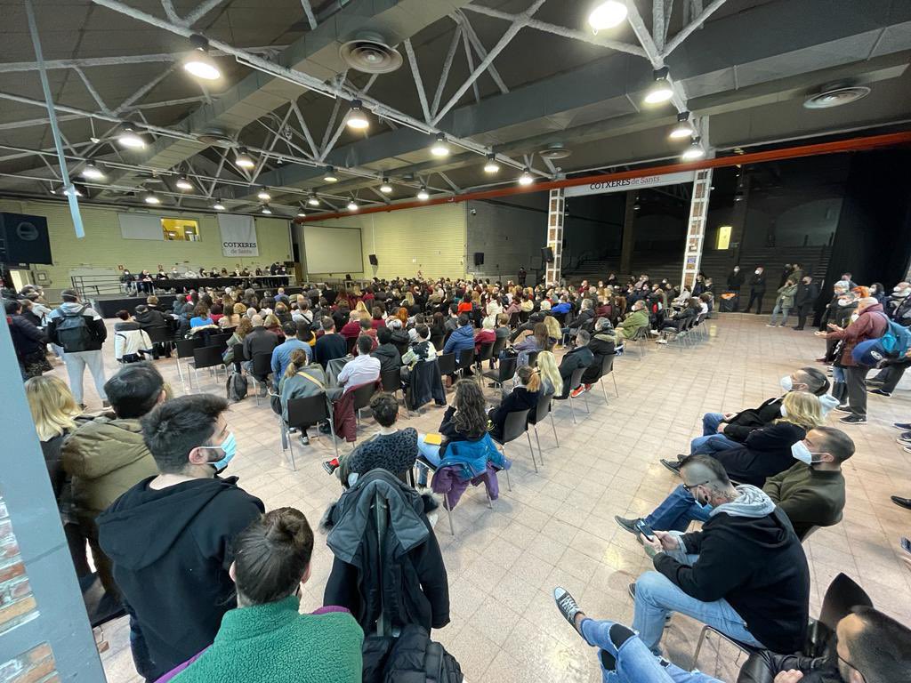SoliMetrobcn's tweet photo. Avui, i gràcies a les companyes i companys que van recollir les firmes necessàries, per fi tenim assemblea.  Gràcies a tothom per l'assistència.  Les assemblees són el camí https://t.co/rVU785PY1J