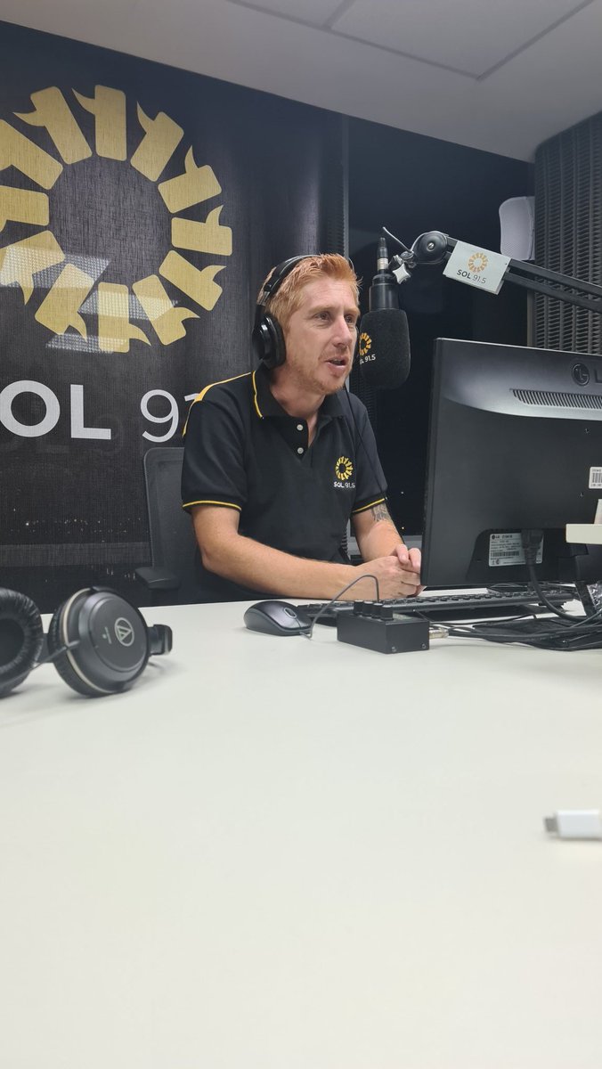 SolPlay915's tweet photo. AIRE para #MañanasDeSol!
@ColoBallesteros y todo el equipo te informan bien temprano.
¡ESCUCHANOS EN: https://t.co/icRPGpj81q!
#Sol915 https://t.co/Jniiowd4iS