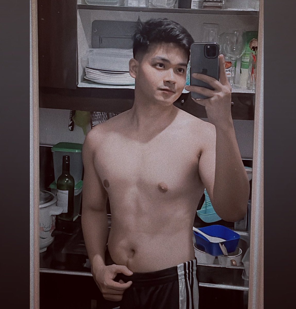 Nielfernandez27's tweet photo. oh wag malito dipa ako kumakain magdamag jan😅 https://t.co/Js816hHktt