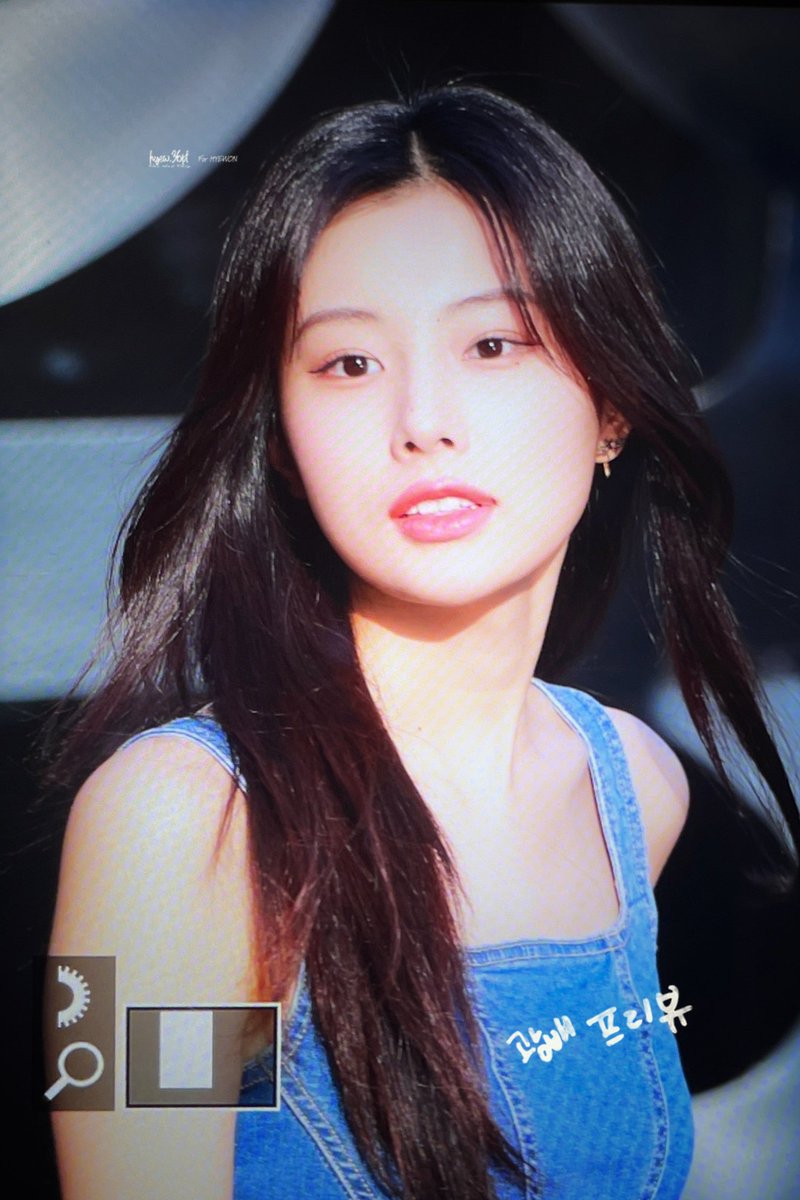 hyew_36pt's tweet photo. 220329

#강혜원 #혜원 #カンヘウォン #hyewon
@8dcreative_ent @hyemu_official https://t.co/wvUUGFTaA8
