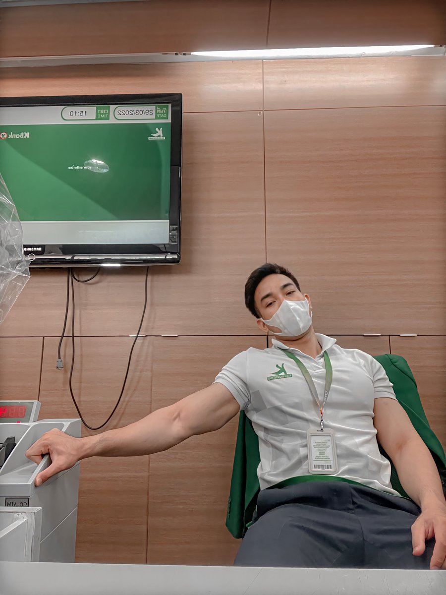 HhoyyH's tweet photo. แขนใหญ่เท่าขา https://t.co/vJMCKcMGus