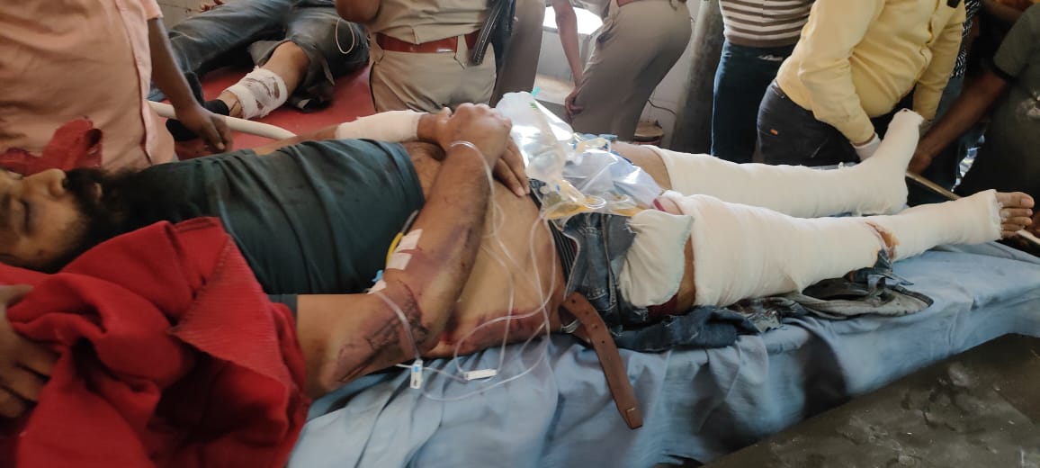 #राजस्थान के एक ओर विधायक पर आरोप!

#FIR भी दर्ज।।

पंजाब हाथ से छूटने की बड़ी वजह भी ऐसी दबंगई ही थी।। पॉवर के इस्तेमाल से मामला जुड़ा है।।

#अनकही