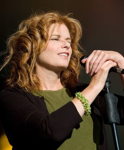 VLafora's tweet photo. @LazyStardust5 Magnífica banda @CowboyJunkies magnífica voz #margotimmins magnifica versión y magnífico álbum #TheTrinitySession 1988 https://t.co/Ps3iZtHq8b
