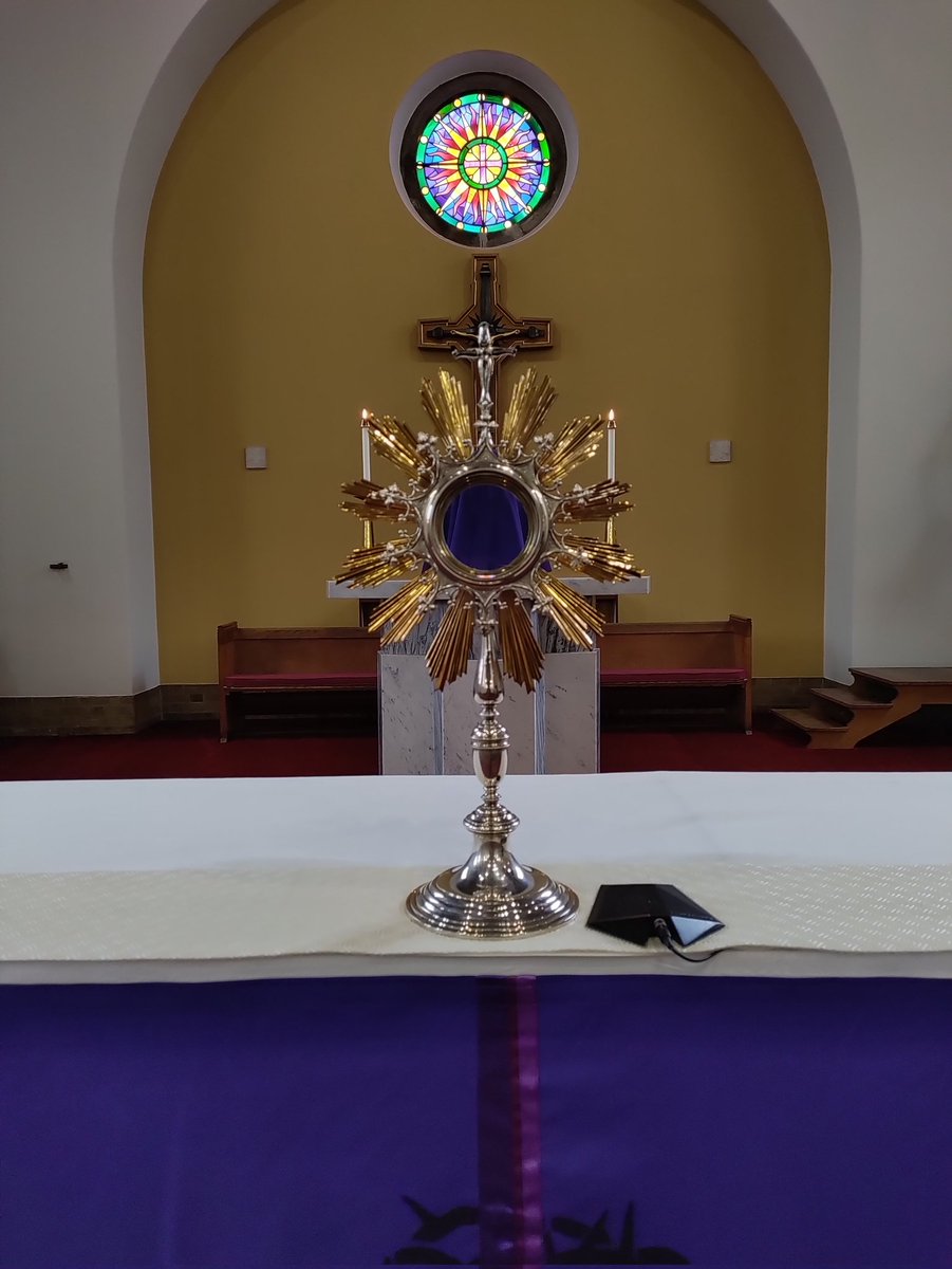 liveinlight_srs's tweet photo. All set for some #Adoration with @StEdwardsSwad this morning! ☀️ https://t.co/XxscVFSUS1