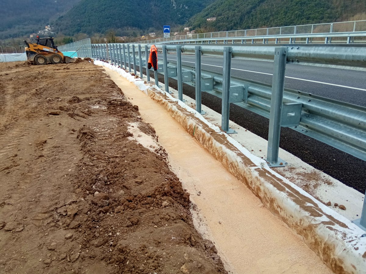 alcotecspa's tweet photo. Lavori sulla SS 79 “Ternana” direttrice  Terni – Rieti. #Alcotec svolge per @StradeAnas il servizio di Ispettore di Cantiere e Assistenza Direzione Lavori #infrastrutture #lavori #costruiamofuturo #ternana #regionelazio #regioneumbria #lavoriincorso  
@StradeAnas https://t.co/AB6QmwgPpx