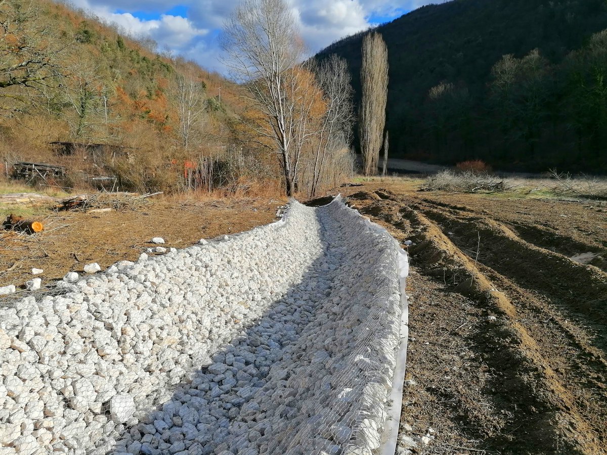 alcotecspa's tweet photo. Lavori sulla SS 79 “Ternana” direttrice  Terni – Rieti. #Alcotec svolge per @StradeAnas il servizio di Ispettore di Cantiere e Assistenza Direzione Lavori #infrastrutture #lavori #costruiamofuturo #ternana #regionelazio #regioneumbria #lavoriincorso  
@StradeAnas https://t.co/AB6QmwgPpx