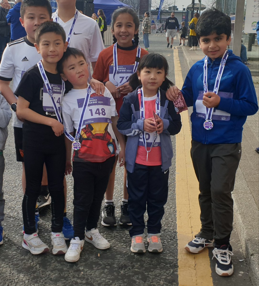 BirkdalePrep's tweet photo. Birkdale pupils Aashman, Noor, Londyn &amp; Elliot (P2), Marvin (PP2) &amp; Linsen (PP1) completed Jane Tomlinson’s Run For All supporting the #Charity. Well done! 👏@runforall #runforall #sheffieldhalf  #raceforfun #sheffieldissuper https://t.co/dt2QhhMhVg