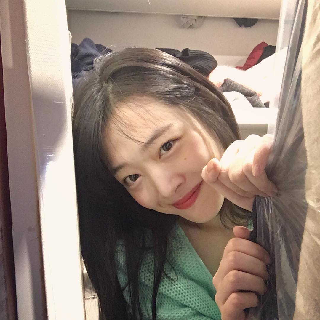 jirinssi's tweet photo. Happiest Birthday to my one and only Sulli 🥳💖
I miss you so much and I'll never get tired of thanking you with my life~ 🤍
I love you always and forever!!!! 🥰
#SulliDay https://t.co/rZFKvfaSHe