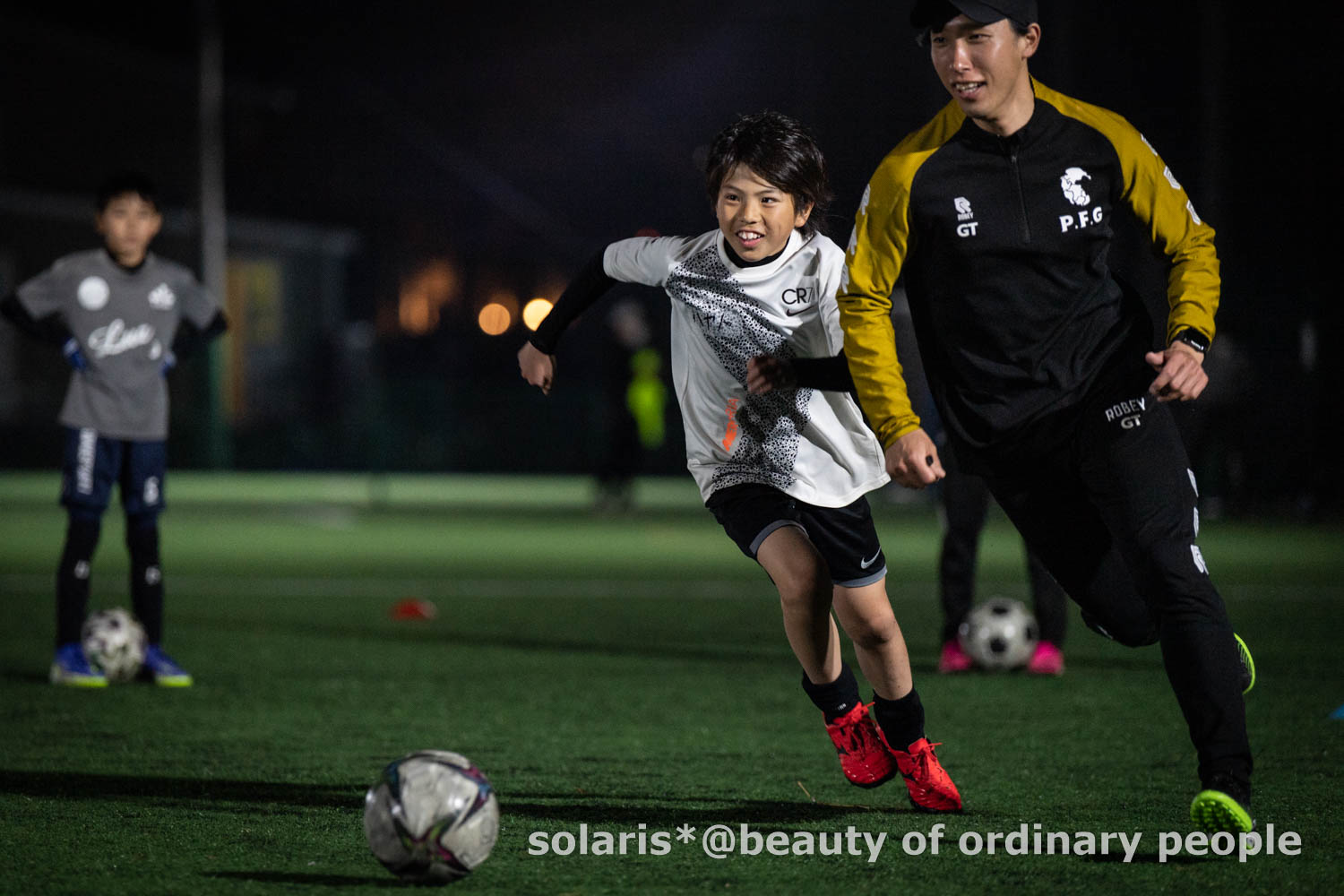 Solaris Bop 神奈川1種2種サッカー アメフト写真 土曜日は Pangea Pfg で Sunny Strength さんと Godai Strength さんのu 12対象スクールを撮らせてもらいました 最初は Godai Strength さんの イニエスタのダブルタッチとターン 雨 三角