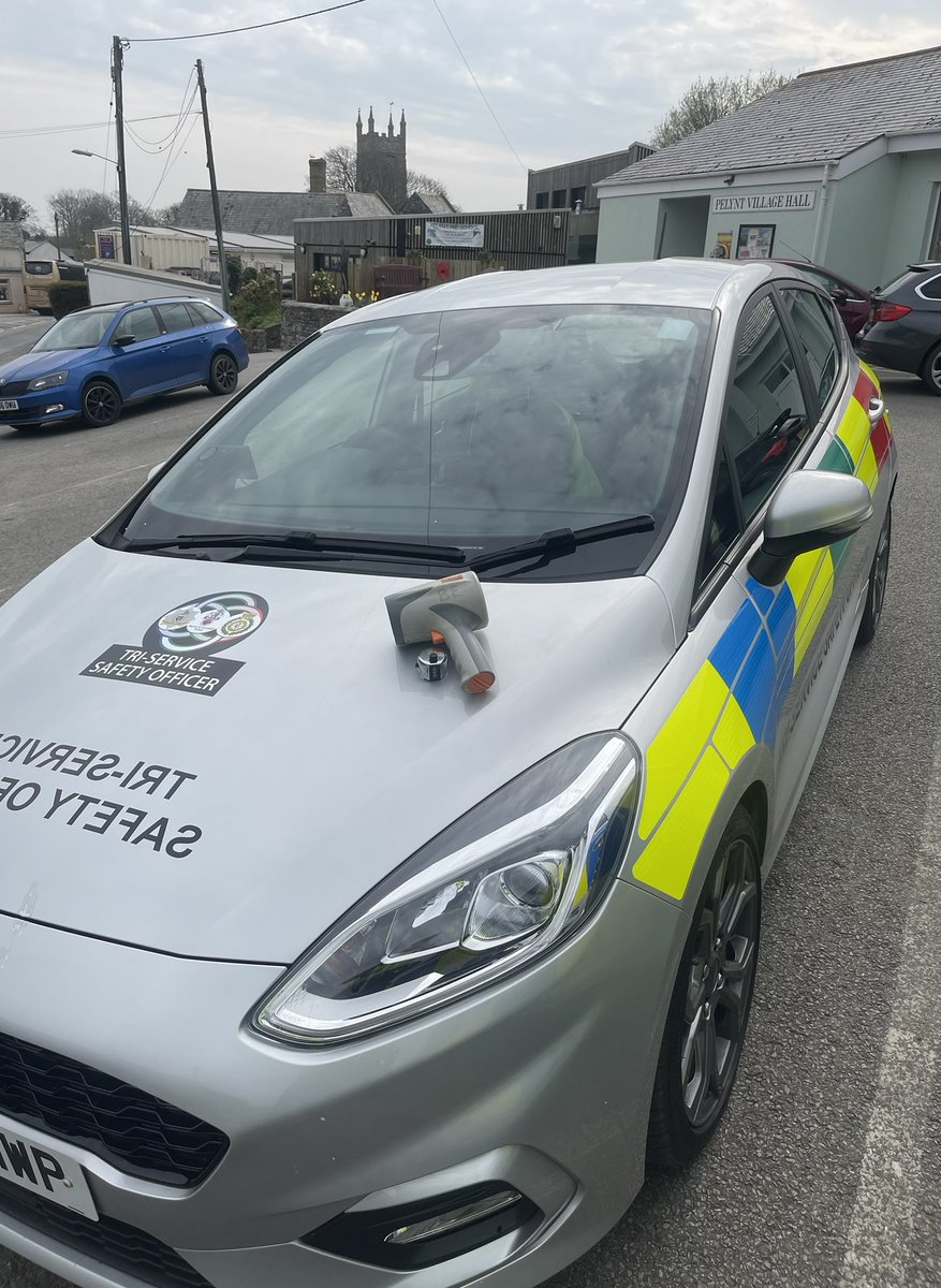 LooeTSSO's tweet photo. Out and about yesterday between Police logs and Ambulance call outs doing routine speed checks with @LooePolice. If you fancy giving this a go get in touch with your local @CommunitySpeedw group to help out. #Roadsafety #knowyourspeed👀 @DC_Police @CornwallFRS @swasFT  🚓🚑🚒 https://t.co/oXzpcR0Nku