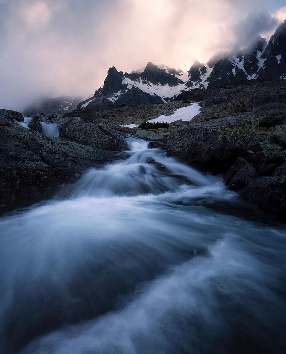 GORSKI_SWIAT's tweet photo. TATRY PIĘKNE GÓRY🏔️ #TeryhoChata
Michal Durdina https://t.co/sKQgGFoRNT