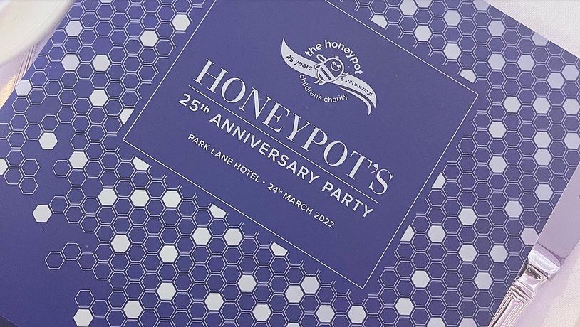 LaurianUK's tweet photo. Another gorgeous event with @riccardibros @SheratonGrandPL @velvettwenty @Honeypotcharity https://t.co/WkQW9dN0bF