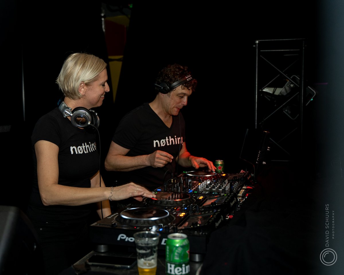 liberelive's tweet image. Had a blast last Saturday at the @NeushoornLwd performing B2B with Thalia! Thanks Nothing events for organising, @NeushoornLwd for having us and setting this up. and -of course- you, the dancing people!!!