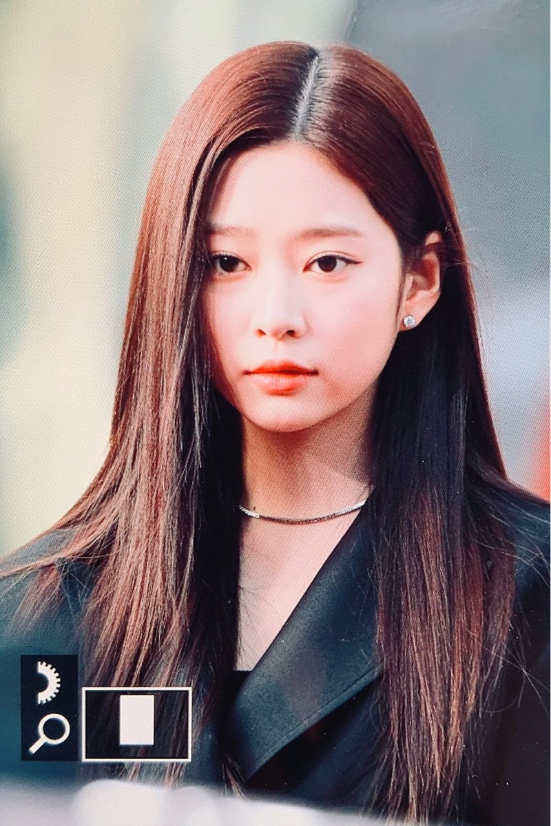 010205mj's tweet photo. 220329 #김민주 #KIMMINJU https://t.co/gEbMzhDGBT