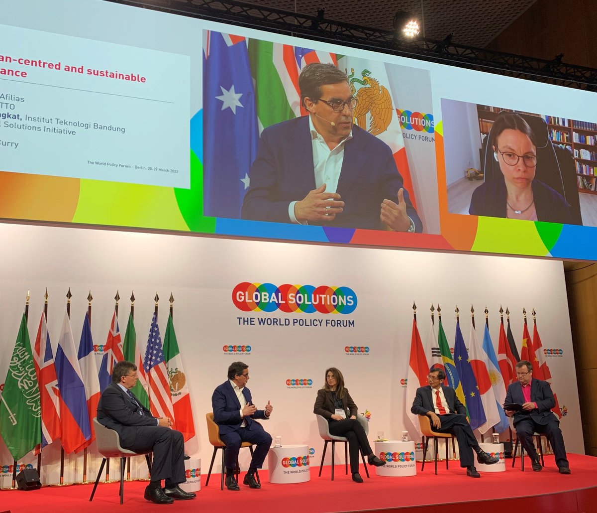 How can we build a human-centred and sustainable digital governance? I had the opportunity to discuss this topic with leaders from academia, politics and business at the Global Solutions Summit. An exciting and inspiring exchange! #GSS2022