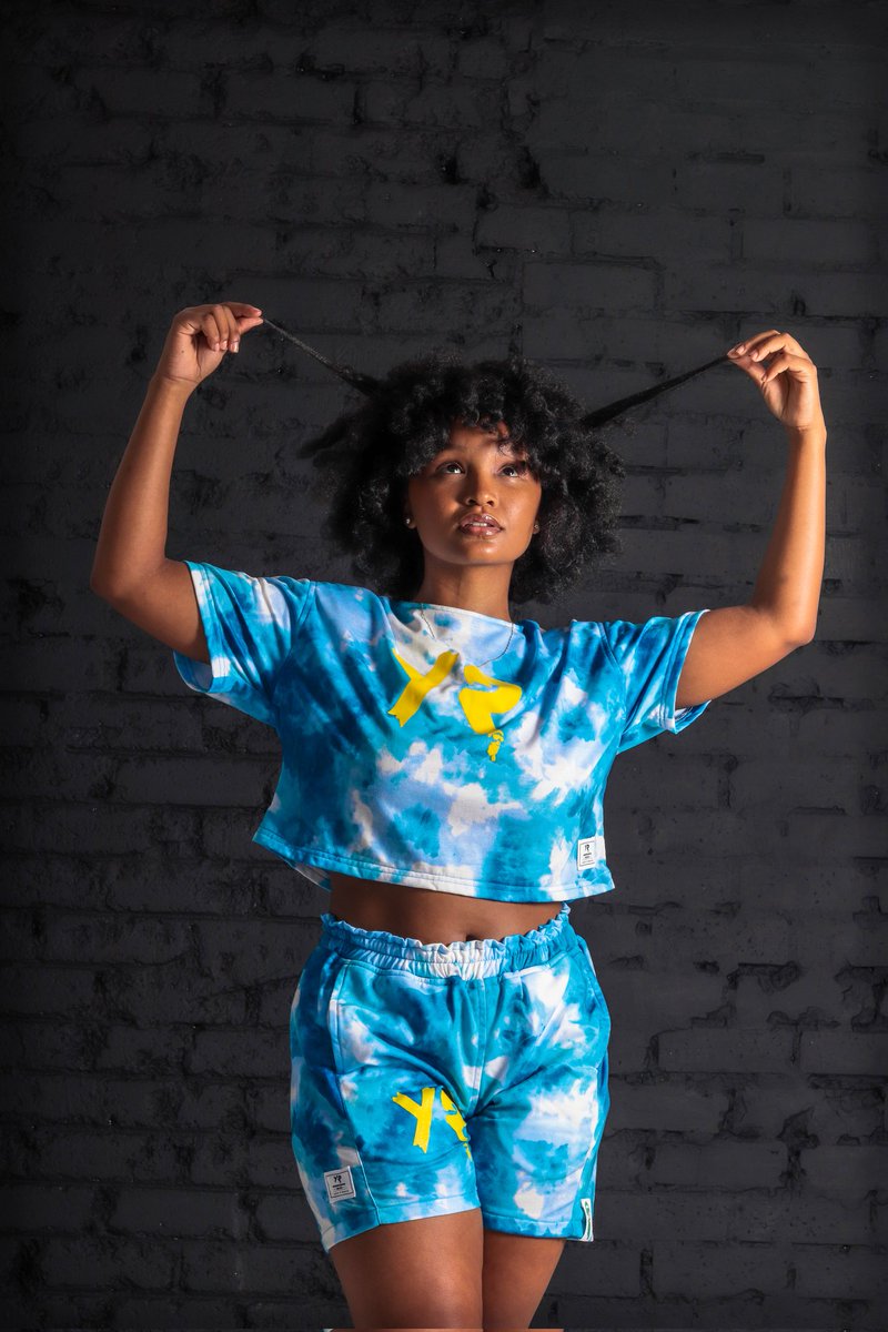 ygen_apparelcpt's tweet photo. Even on gloomy days we're out here poppin' 💙💛

Exclusive pieces for you and your nieces... Available exclusively On The Blocc 💛💙

@ygen_apparelcpt x  @HajilaMovement

#AspireToInspire #MoreThanJustABrand #CollabThings https://t.co/gW1dvlOOUR