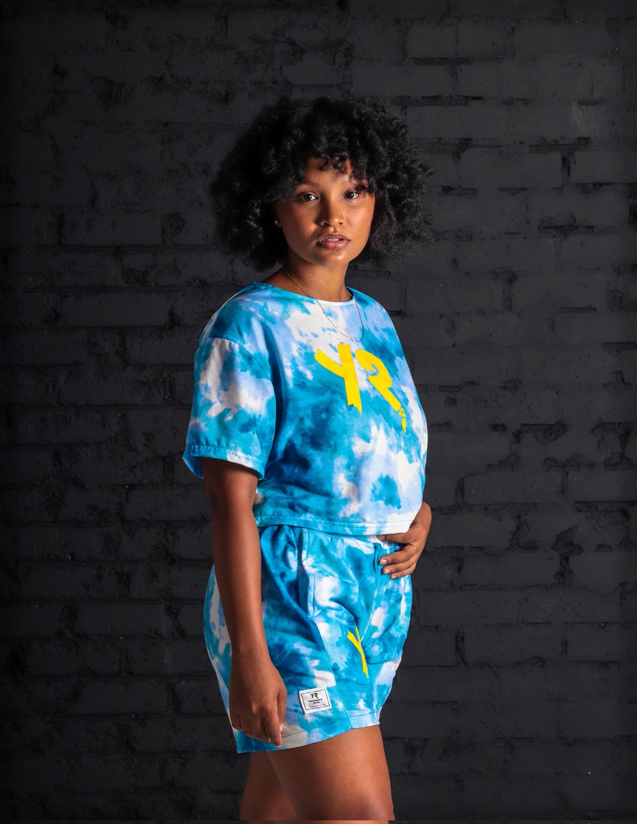 ygen_apparelcpt's tweet photo. Even on gloomy days we're out here poppin' 💙💛

Exclusive pieces for you and your nieces... Available exclusively On The Blocc 💛💙

@ygen_apparelcpt x  @HajilaMovement

#AspireToInspire #MoreThanJustABrand #CollabThings https://t.co/gW1dvlOOUR