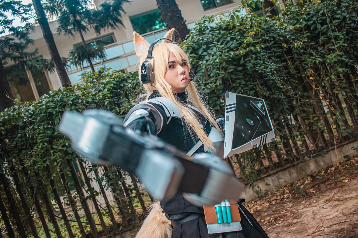 lulu45900's tweet photo. introduce myself 

hi I'm Lucifer in Taiwan my friend call me lulu

I am a Taiwanese cosplayer 
live in taichung city

big fans of arknight
my favorite Nearl's family 

if you like to chat with me just pm me 

this is my Facebook link if you want to see
https://t.co/zJ6xDbvD68 https://t.co/rD4pI3JSwM