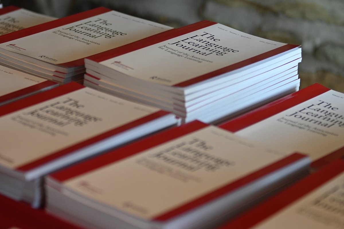 Have you read any of our #LLJ #SpecialIssue #openaccess pieces? Consider reading <a href="/RobertWoore/">robert.woore@education.ox.ac.uk</a> Ernesto Macaro and <a href="/LauraMolway/">Laura Molway @lauramolway.bsky.social</a> - Keeping sight of the big picture: a critical response to Ofsted's Curriculum Research Review tandfonline.com/doi/full/10.10… <a href="/ALL4language/">ALL Languages</a> #MFLTwitterati