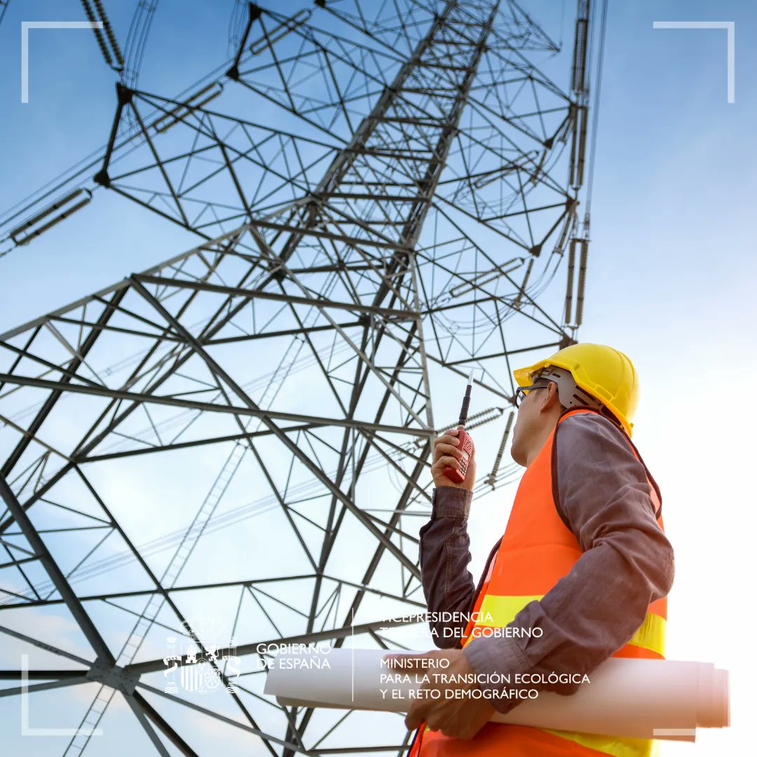 mitecogob's tweet photo. 📢La nueva Planificación Eléctrica busca potenciar la producción renovable🍃y optimizar el uso de la red existente
👩💻Su despliegue creará cerca de 80.000 empleos
⚡Permitirá ahorrar➕de 1.600M de euros al año en el sistema eléctrico https://t.co/Sjc2WtmMym