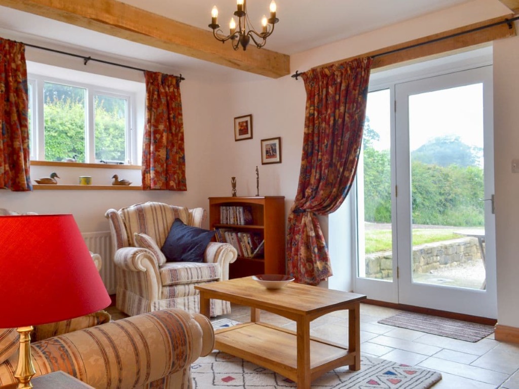 WeAcceptPets's tweet photo. Holly Cottage is a tastefully furnished cottage tucked away in a tranquil countryside setting. The cottage is set in a livery yard, offering a truly authentic rural experience.
https://t.co/e5yP7pbhOn
#Holiday #Rural #Pets #Stabling #Horses #Rural #Handley #Matlock #Derbyshire https://t.co/Bsq2wNxDPZ