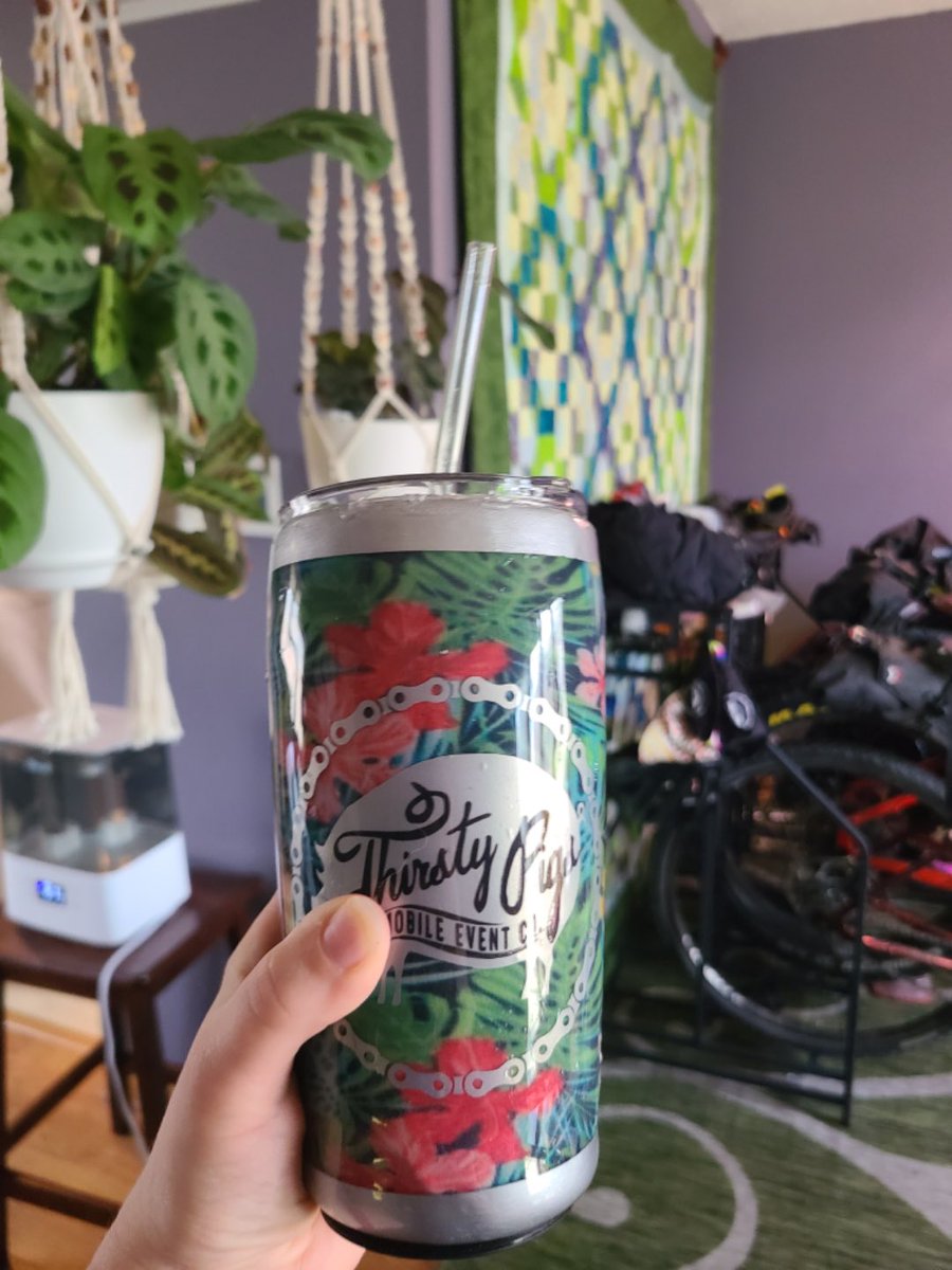 ThirstyPigs's tweet photo. #fillmycup #cheers to your day! #crushit I spy some nice bikes in the background, look forward to riding with you soon! #barbmakesgoodbeer #myfriendmakesbeer #cyclingfriend #beerfriend #thirstypigs #thirstypigseverywhere https://t.co/4sSBZNl2X1