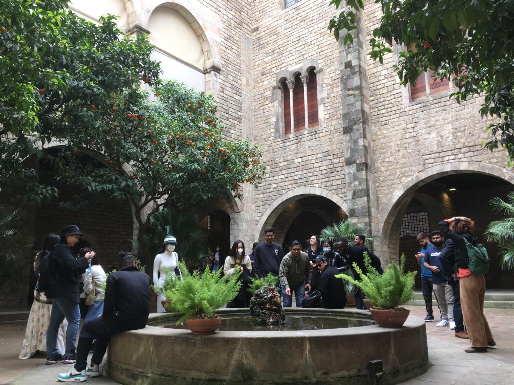 UCBhospitality's tweet photo. MSc Hospitality with Tourism Management students visiting Barcelona as part of their residential trip. A great experiential learning opportunity. #hospitalitystudies #studyinbirmingham #tourismstudies https://t.co/OMLq1ywTad