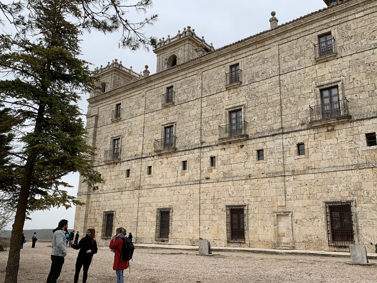 Ya hemos llegado al #Monastery de Uclés con los chicos de quinto <a href="/LourdesHBS/">Lourdes HBS</a> <a href="/LoLaHBST/">Lola Jimenez</a>