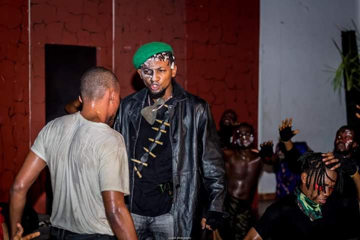 DaiCreativeClan's tweet photo. You cannot love🧡💕 theatre, drama, and entertainment, and not be following us and our performance partners, @Active_Playhous . O wrong nau!
Images from Active Playhouse's 'THE STRUGGLE', created &amp; directed by @KpodohD 

#Bolobolo #BoloboloStageDrama #Terrorists #NGAGHA https://t.co/4vgWHw3CkB
