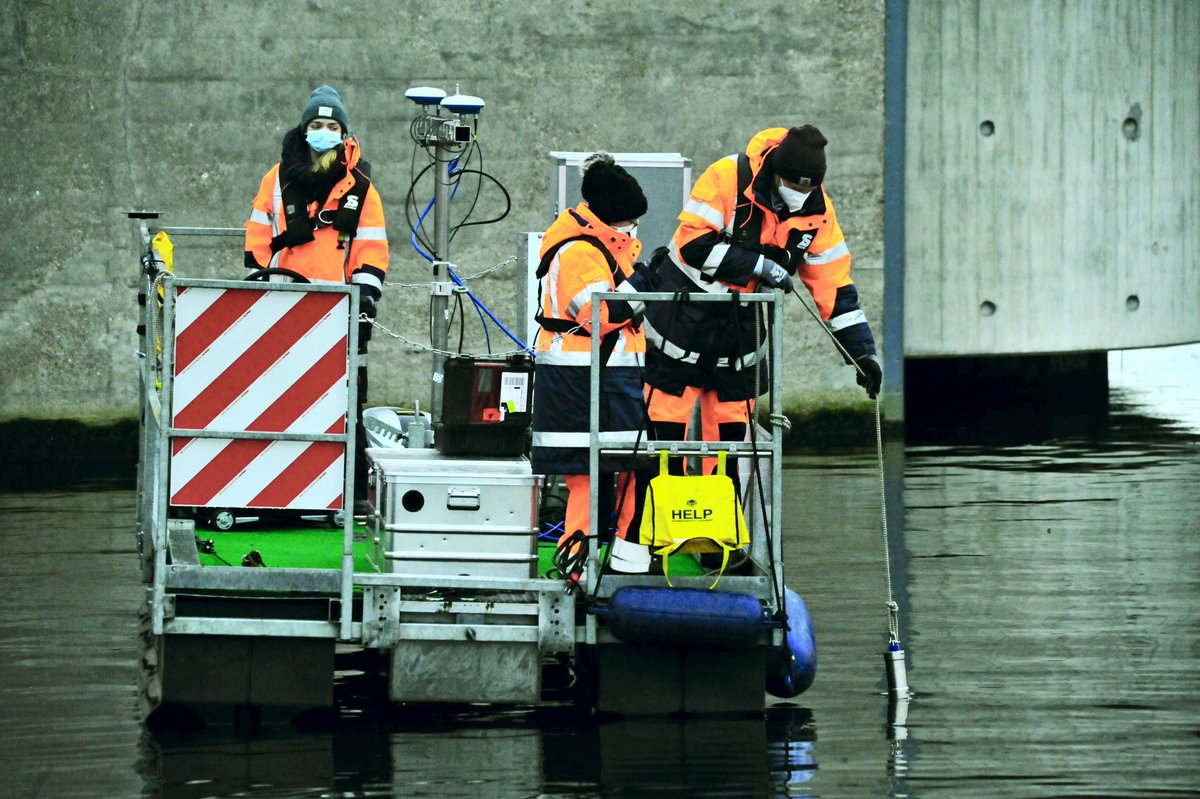HydroMapperDE's tweet photo. Sehr gerne erzählen wir Ihnen mehr über unsere innovativen Inspektionskonzepte und Ihren ganz persönlichen #Kundennutzen. Kontaktieren Sie uns sehr gerne unter info(at)hydromapper(dot)de oder auch unter der Rufnummer +49 40 99 99 862-00. Wir freuen uns auf Ihre Nachricht! https://t.co/bvgFI3BEvT