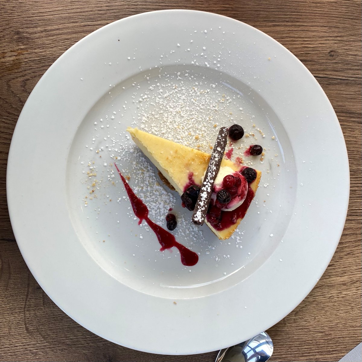 HotelKinsale's tweet photo. Ok, so who's joining us for Sunday dessert? Sorry ... we meant Sunday lunch 😍😍😍

Book here!🍰
https://t.co/X90RTMgvVg

#food #foodie #instafood #foodphotography #foodstagram #yummy #instagood #foodlover #delicious #homemade https://t.co/UnaqcZyx1Z