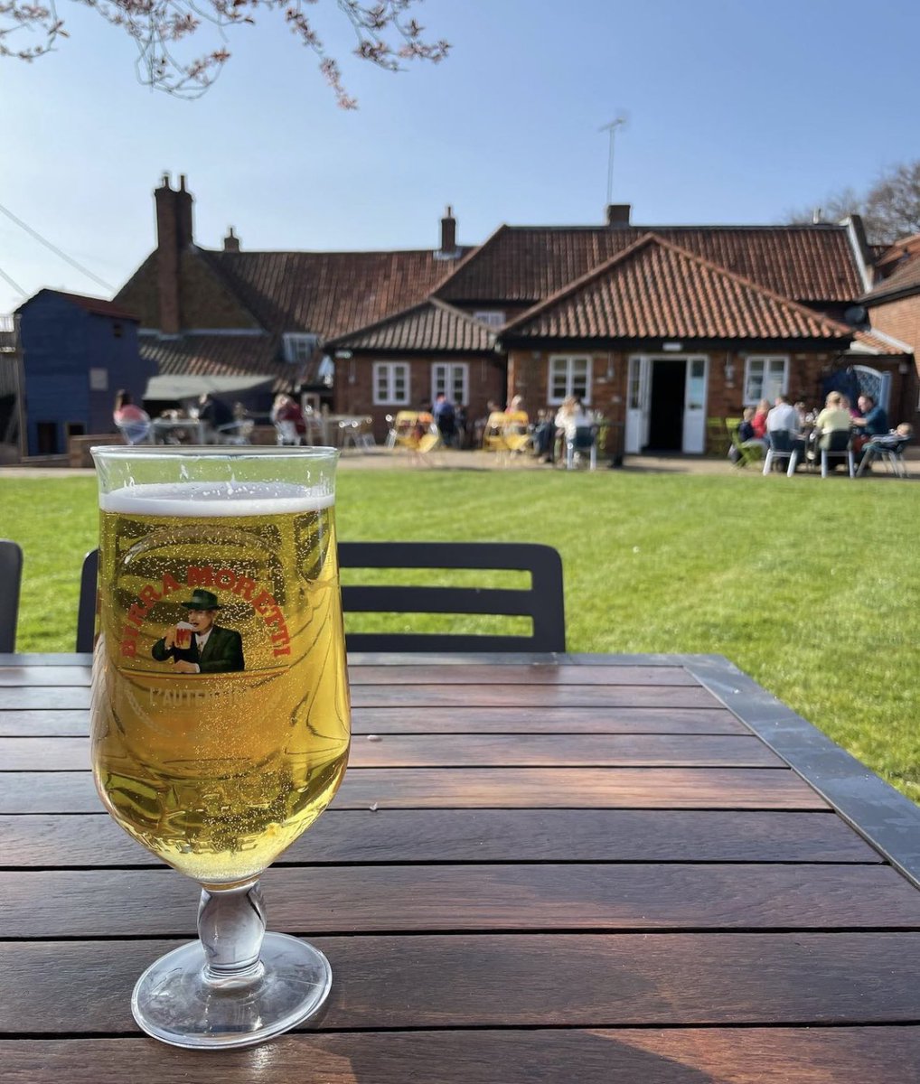 What are your plans for the Easter Holidays? 

It’s a cool few days ahead but looking warmer after the weekend and we hope to see you enjoying some more sunshine in our wonderful beer garden!

We also have a few rooms available during the holidays, visit roseandcrownsnettisham.co.uk