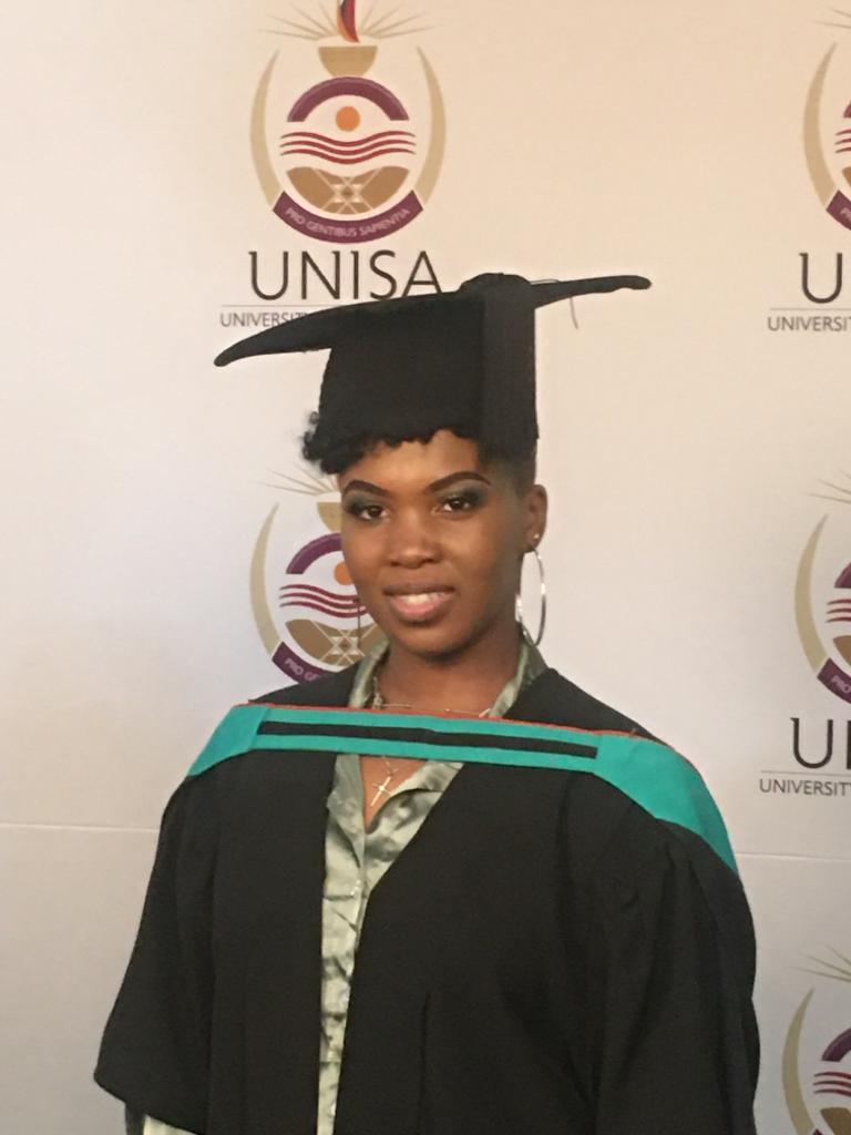 unisa's tweet photo. Today, the College of Education conferred degrees. Congratulations to this group of students from CEDU for obtaining degrees with distinction and best of luck in your careers #HalalaClassOf21 #2022UnisaGraduation https://t.co/rOGpNZCzGW