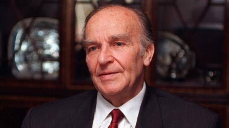 "Çocuk hakiki insandır. Büyüdükçe insandan uzaklaşır." |Aliya İzzetbegoviç|