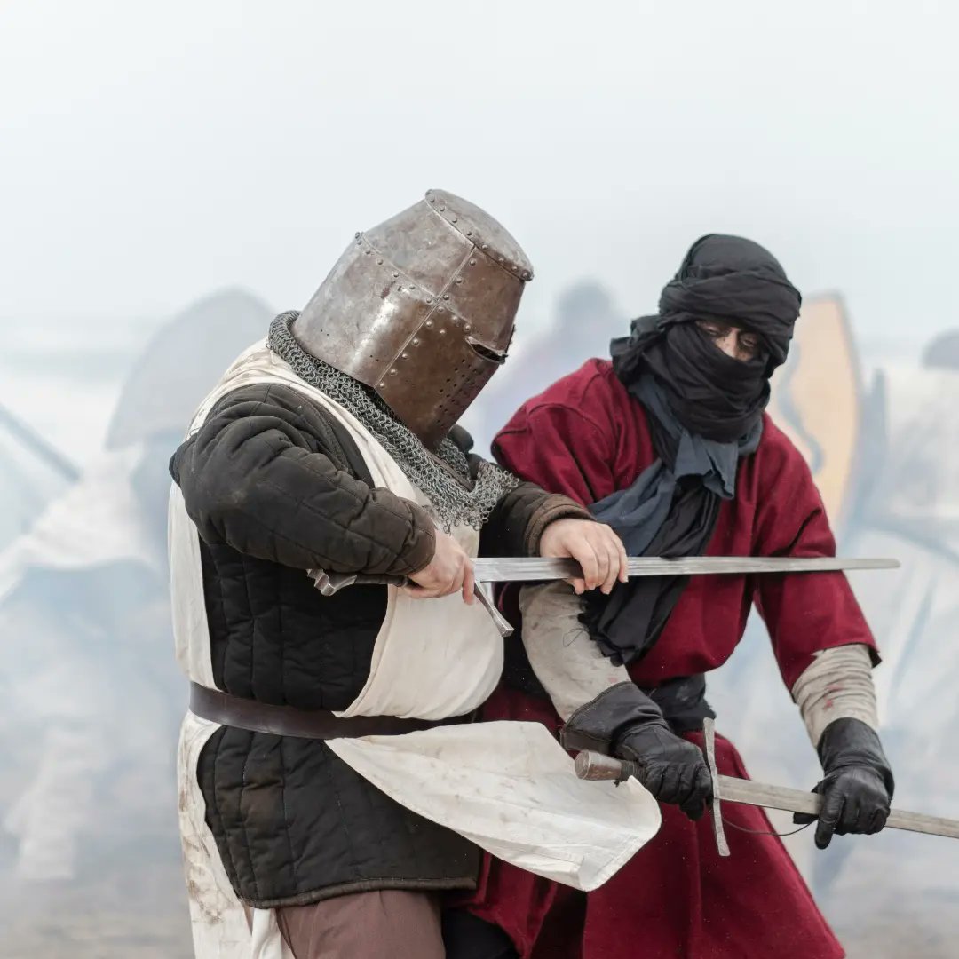 Joey_Rudolf's tweet photo. -Tearless Knight-
Première expérience de réglage cascade sur un champ de bataille médiéval, pour l'IUT de Béziers. 
Super spot à Serignan plage ...
30 combattants dont 11 cascadeurs !

Y'avait même un @Romain_Houles qui foutait du sang partout... https://t.co/Eudsv93Sen
