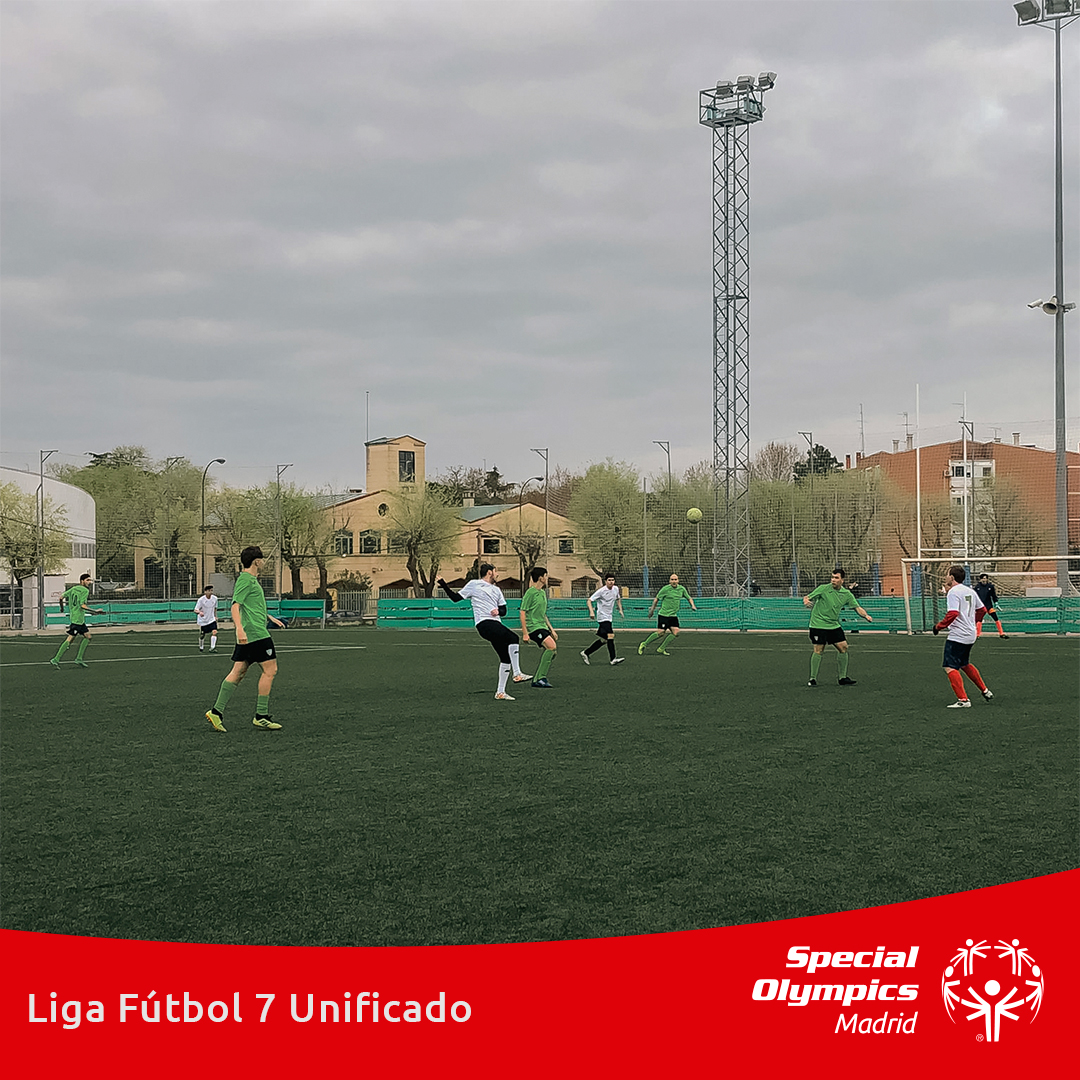 ¡En Special Olympics Madrid apostamos por la inclusión y no hay mejor manera de hacerlo que uniéndonos a través del deporte más bonito del mundo! ⚽🙌🏻

La jornada del domingo de la Liga de Fúbtol 7 Unificado fue una pasada 👀
.
.
.

#specialolympicsmadrid #LigaFútbol7Unificado