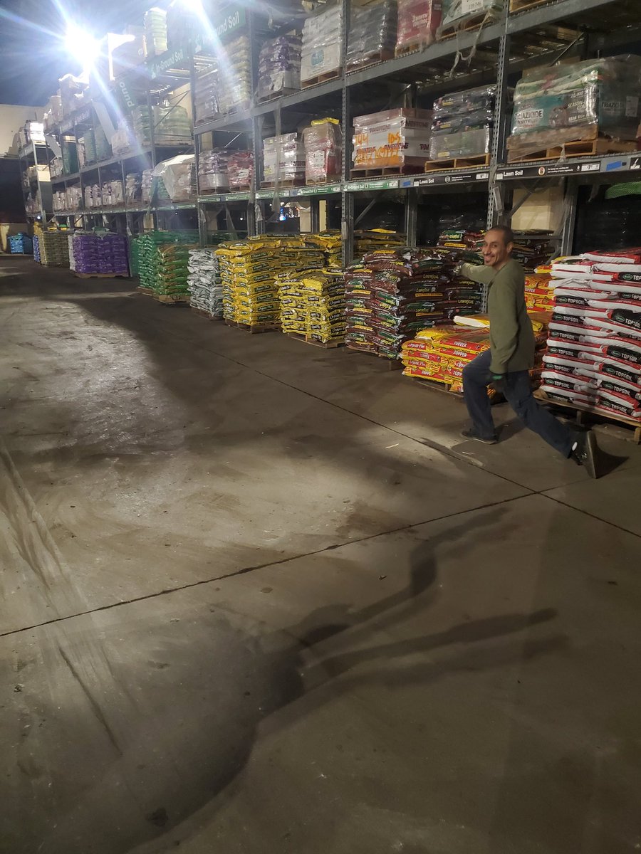 mrEdReyesHD's tweet photo. Our overnight Garden Recovery Associate of the Month showing off.... BEFORE$AFTER After a day of beating plan &amp; before the store opens for another day of beating plan... THD6816 @Robert_Daffern @ArtisRealliams @HDCalvinThomas @mrtnz_jackie  @OakCliff_HD https://t.co/strzpYLJyK