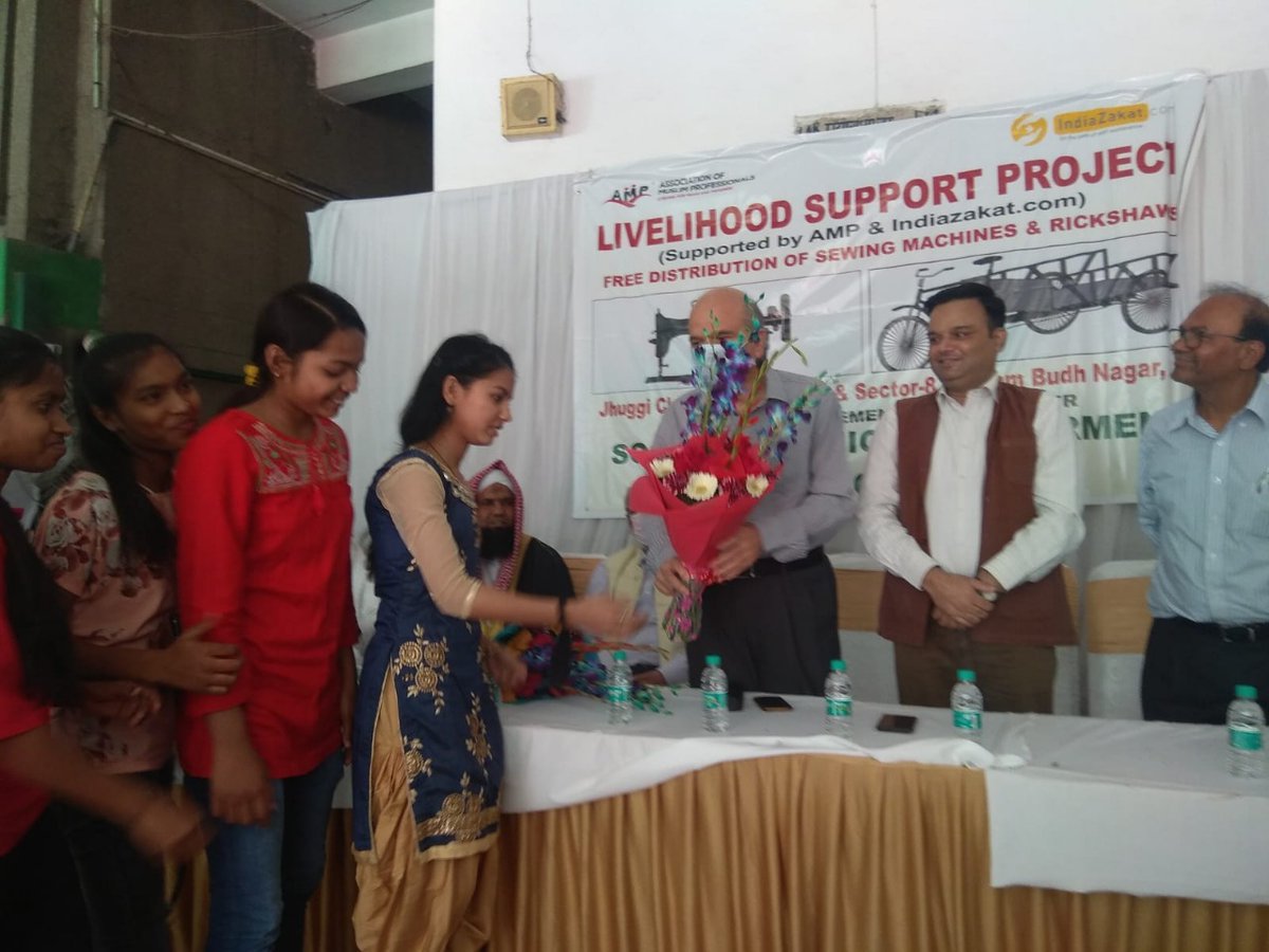aamiredresy's tweet photo. 34 Sewing Machines &amp; 4 Theli Rickshaws were distributed which helped approx.250 lives of 38 households by #AMPSelfEmploymentAssistance program

@AmpIndia &amp; @TheIndiaZakat with support of #AMPNGOConnect partner SEFI at Sector 8 Jama Masjid, Gautam Budh Nagar, UP https://t.co/yaKOfCF8uF