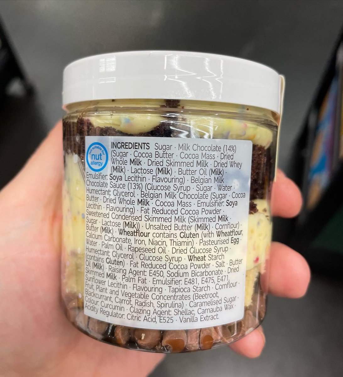 All_Things_New_'s tweet photo. Speckled Egg Cake Jar! π£ At M&S @marksandspencer #mands #mandsfood #speckledegg #cakejar #cake #easter #wellthisisnew https://t.co/LeXWDXTSLR