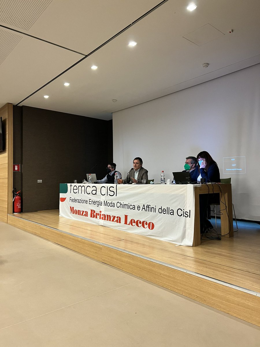 FemcaMBL's tweet photo. 🟢 CONSIGLIO GENERALE FEMCA MBL 🟢

Lavori in corso con la presenza del Seg. Gen. Reg. @Ronchi_Paolo_SG e del Seg. Gen. UST Mirco Scaccabarozzi.

🎤 “Ottima giornata di confronto e dialogo con i nostri delegati” il commento del Seg. Gen. MBL @tizianocogliati https://t.co/ZPzPeCsnff