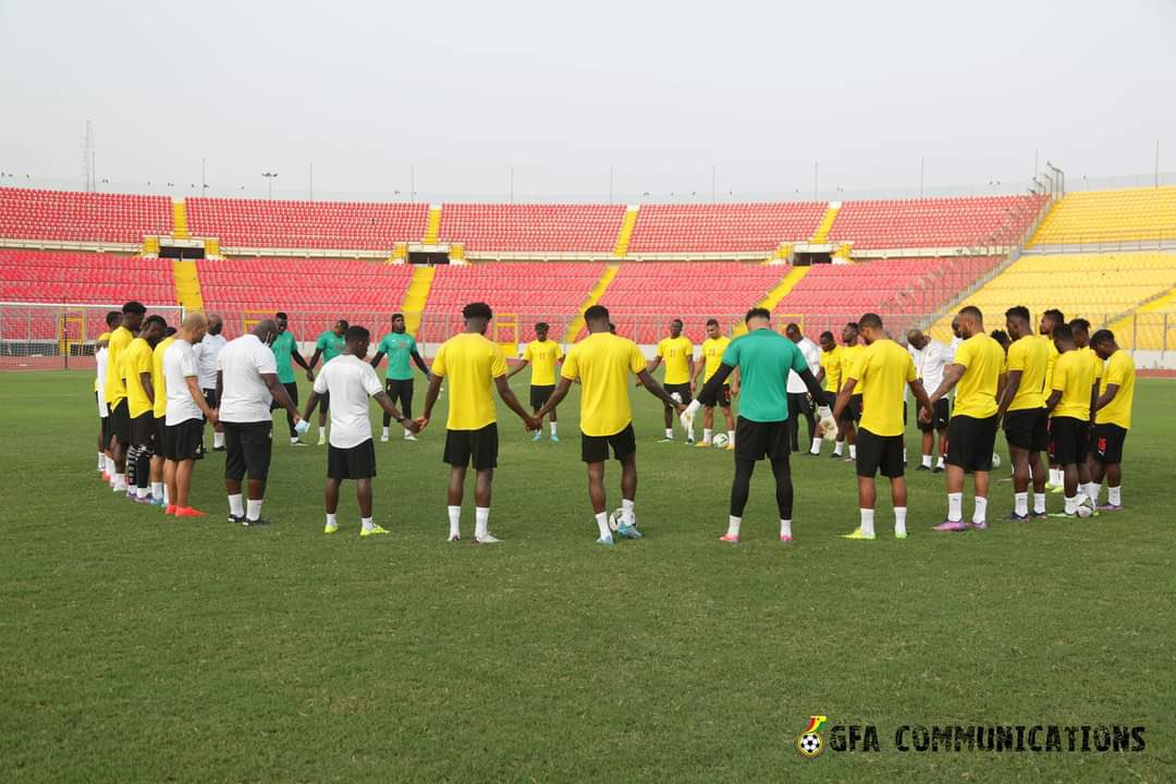 JDMahama's tweet photo. Ghana vrs Nigeria... the friendship is strong, and the history is rich.

I urge the @GhanaBlackstars to be resolute today to qualify Ghana for the FIFA 2022 World Cup tournament in Qatar. 

Go Black Stars Go! https://t.co/t5K6HsE7wi