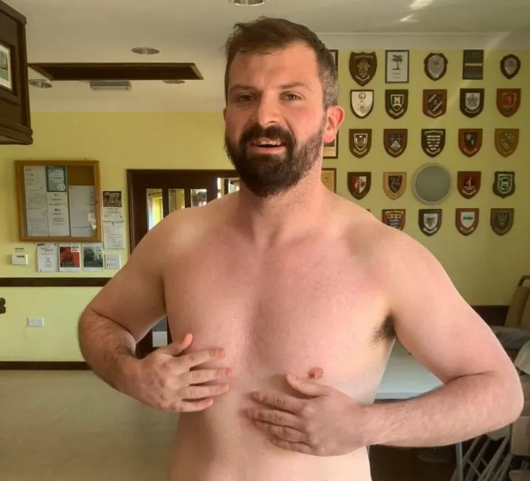SwaffhamRUFC's tweet photo. Adam's Hair Removed!
Funds are being raised to purchase a replacement battery and pads for our Defibrillator, and for other medical kits and requirements for the Club
£300 had been raised via our JustGiving page. Please donate if you can:
https://t.co/OUVc9Ha6q0 https://t.co/tkbCmcxdQn