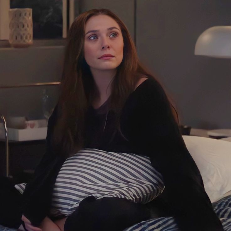 thinkerwanda's tweet photo. brunette wanda https://t.co/icPVMWfw8I