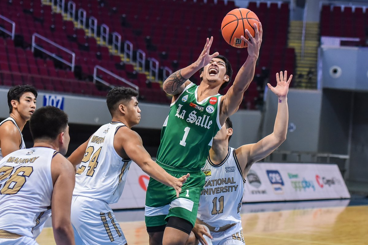 TheLaSallian's tweet photo. SPORTS: The DLSU Green Archers overcome the NU Bulldogs, 59-55, earlier tonight, March 29, at the SM Mall of Asia Arena. The Green-and-White aim to remain undefeated in #UAAPSeason84 as they go against the FEU Tamaraws on Thursday, March 31. #TLSUAAP84 

Photo Credits: UAAP https://t.co/WEuqLjai9K