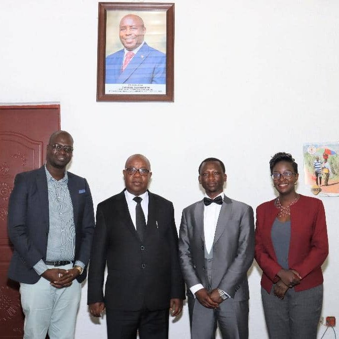 cnjbdi's tweet photo. A travers une Conférence de Presse animée par le Ministre du @MinEACJSCBdi et les cérémonies de remise et reprise entre les organes sortants et entrants du @cnjbdi ,le  Conseil National de la Jeunesse au #Burundi occupe officiellement ses fonctions depuis ce 29 Mars 2022. https://t.co/xsxg3rccjR